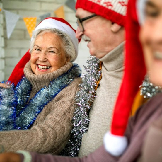 CHRISTMAS OVERNIGHT in Oregon with Pittock Mansion & Holiday Buffet River Cruise