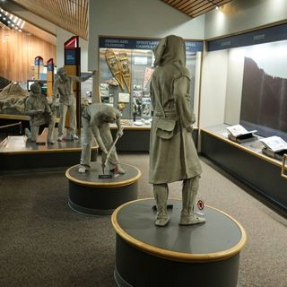 Nov 11th MOUNT ST. HELENS Visitor Center – Newly Renovated! - Image 3