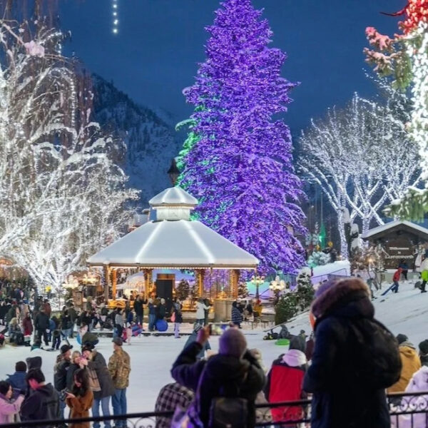 Nov 30th BAVARIAN LEAVENWORTH Village of Lights Celebration
