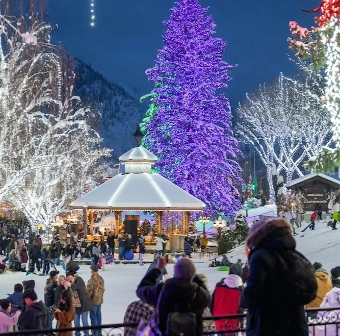 Nov 30th BAVARIAN LEAVENWORTH Village of Lights Celebration